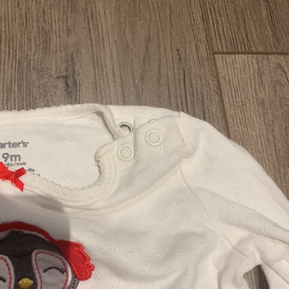 carters. 2 piece baby girl penguin snowflake set. Size 9months ❄️ - Picture 3 of 4